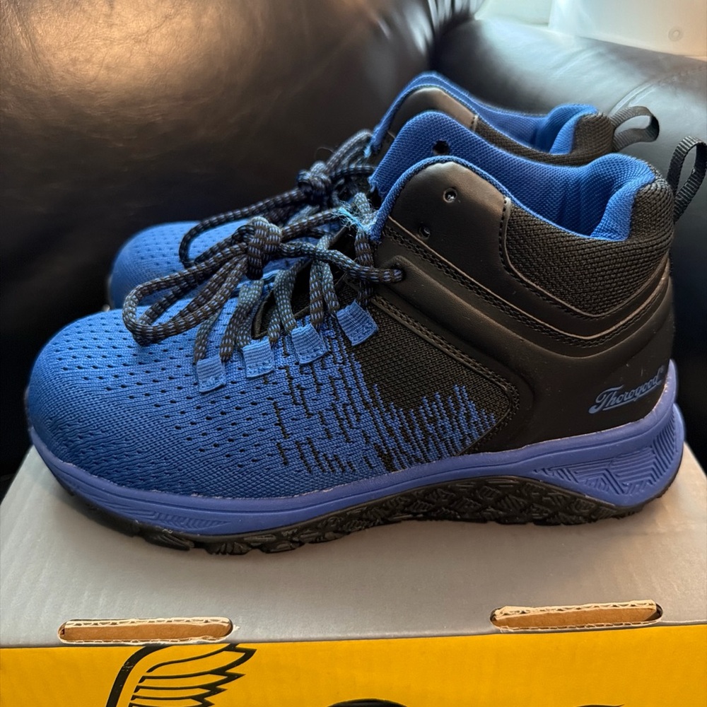 Thorogood Women’s 7.5 Amazon Blue Day One Safety AST Mid Work Sneaker Shoes NIB